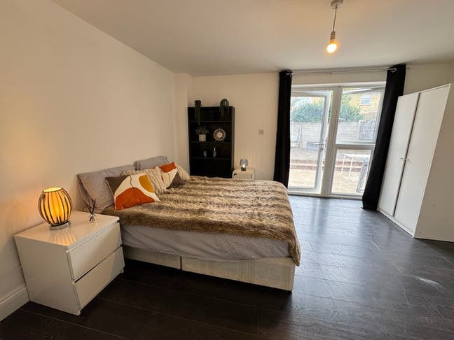 🏠Huge Double Room in Canary Wharf Area🏙️ Main Photo