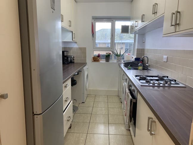 ✨ Bright Double Room in Friendly Southfields flat Main Photo