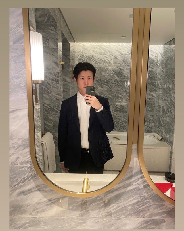 Looking for gay-friendly flat/buddy up Main Photo