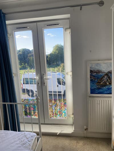 Bright double  room with views of greenbank Main Photo