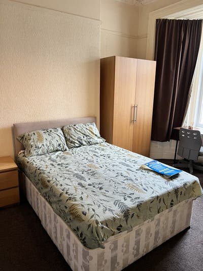Double Room (Next to Bus Terminal) Main Photo