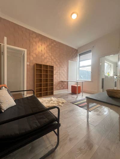 Stylish Student Room  Main Photo