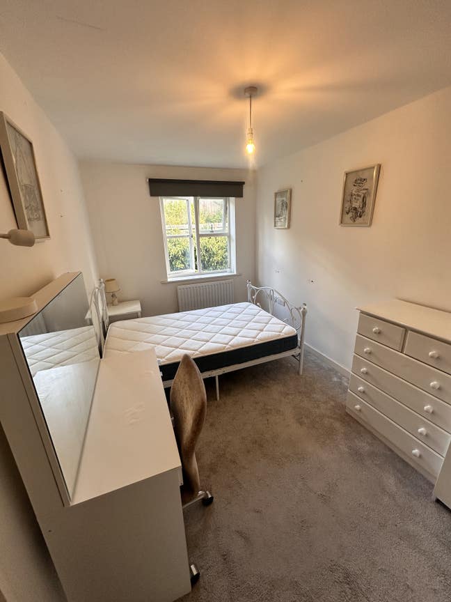 Spacious double room to rent in Upper Norwood  Main Photo