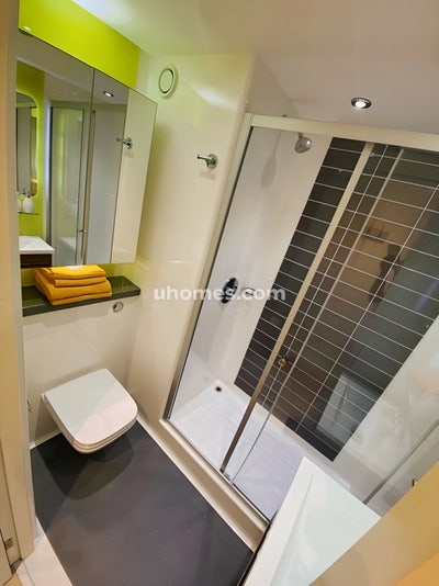 Newcastle 1 silver studio Main Photo