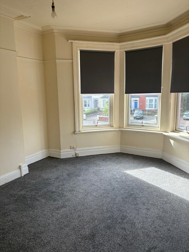 Large double room for rent. Available immediately  Main Photo