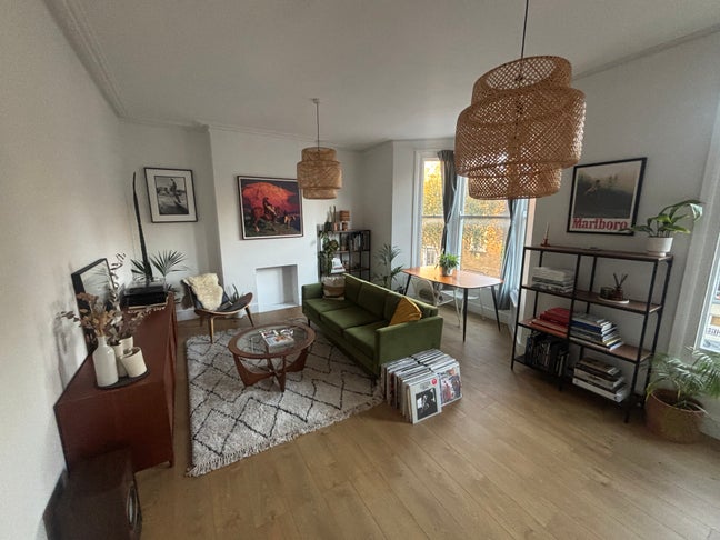 Spacious room in Stoke Newington  Main Photo