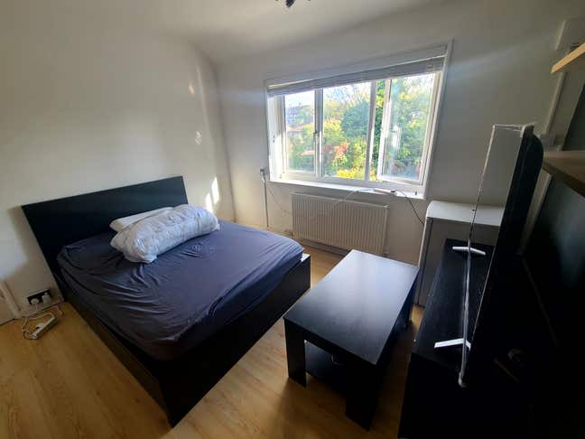 Double bed ensuite near Hammersmith hospital & cam Main Photo