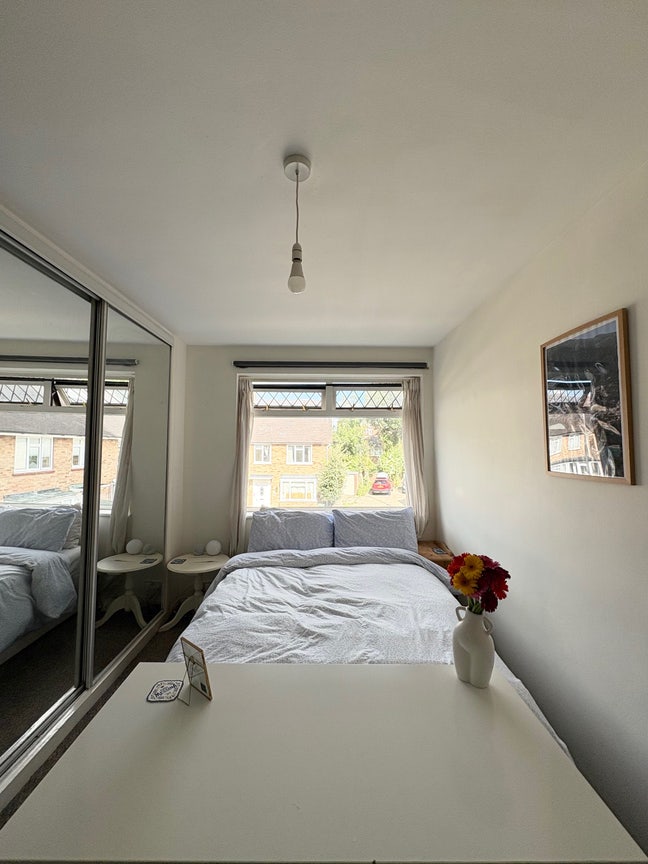 Couples Room in Putney  Main Photo