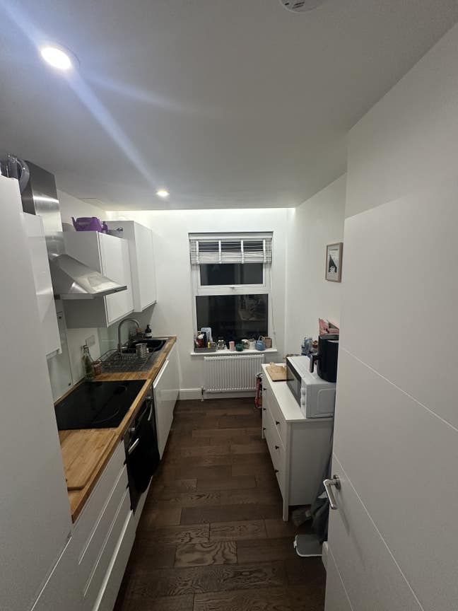 Newly renovated room in flatshare in Brixton Main Photo