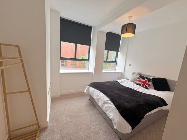Central Stockport apartment  Main Photo