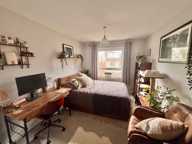 Large double room in Wandsworth  Main Photo