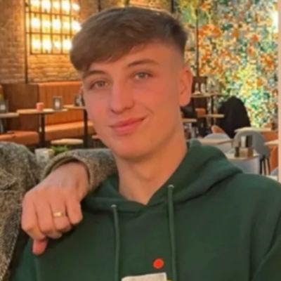 Looking for for flat for my four year.  Main Photo