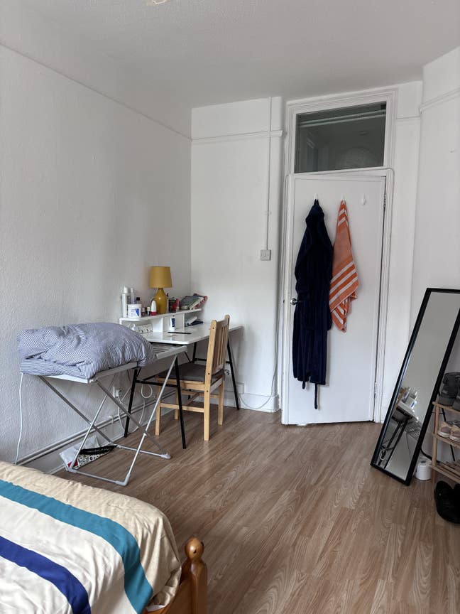 Large Double Bedroom in Bloomsbury, London Main Photo
