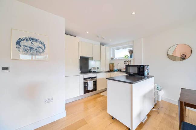 Short Term Let: 2BR Property (All Bills Incl) Main Photo
