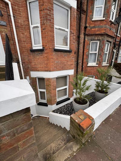 Modern Studio Escape for One – Pet Friendly Main Photo