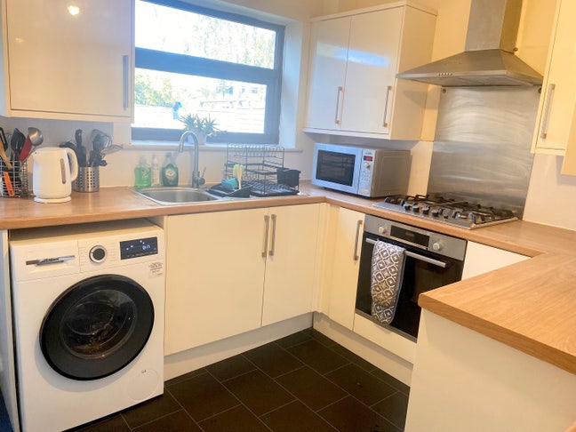 Cosy & Spacious Rooms in Beeston – Bills Included Main Photo