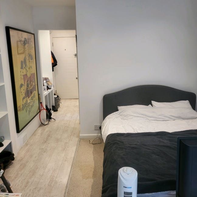 Lovely furnished studio near Brixton Main Photo