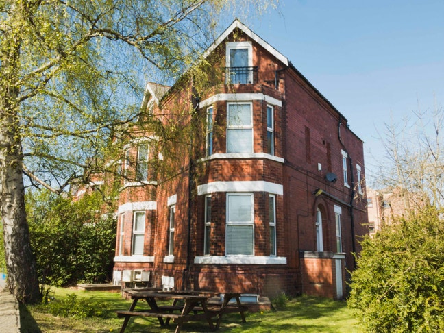 Large double rooms in Didbsbury Main Photo