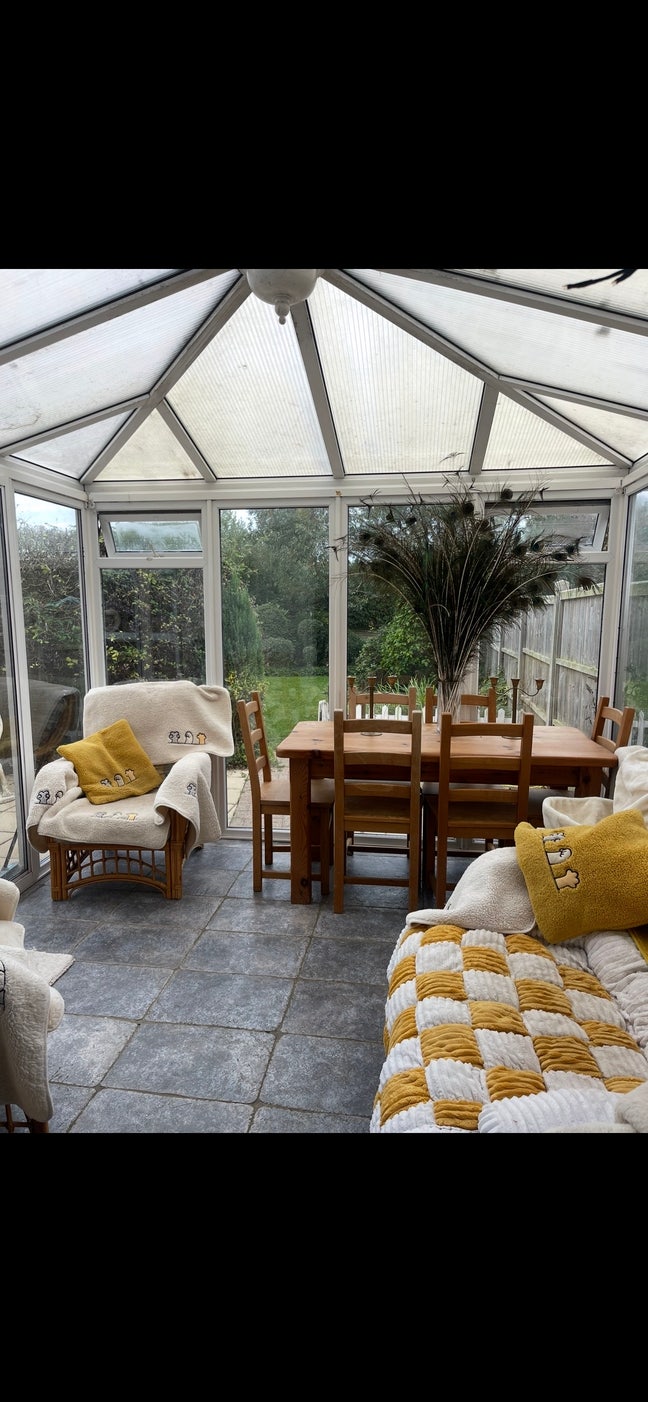 Lovely room in country location.  Downland views  Main Photo