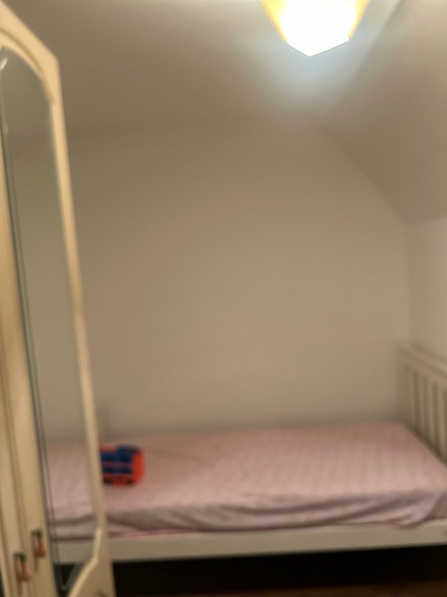 One single room available  Main Photo