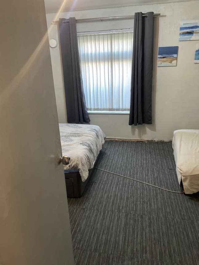 Large room  Main Photo