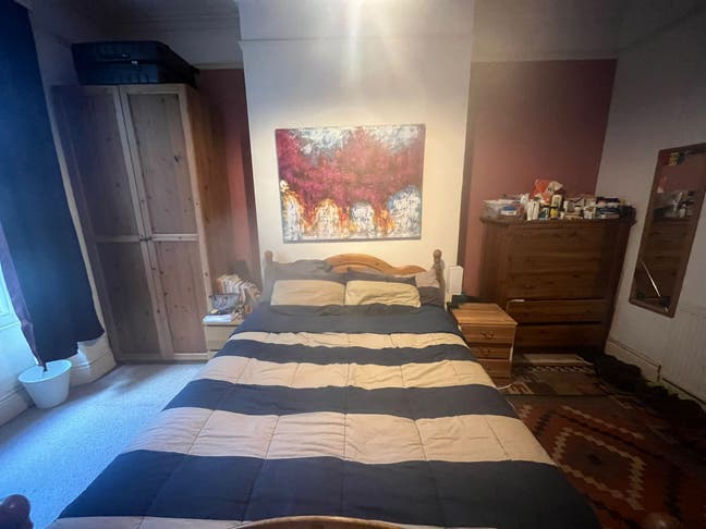 Spacious Furnished Double Room in Clifton Main Photo