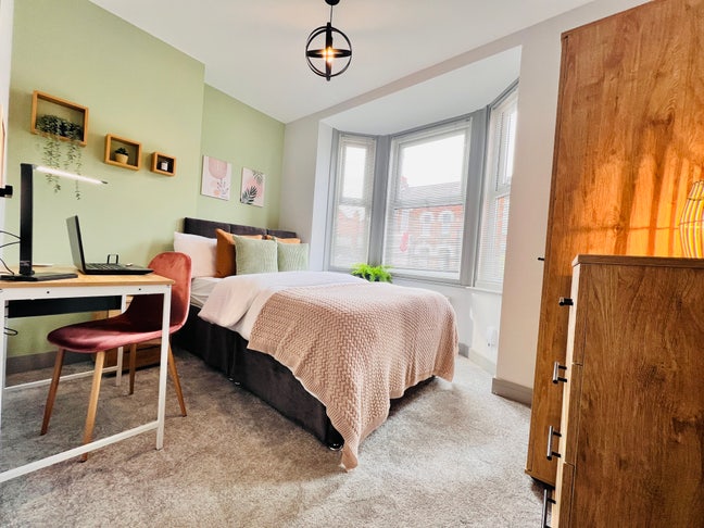 Double Ensuite Room Available 21/10/2025 Main Photo