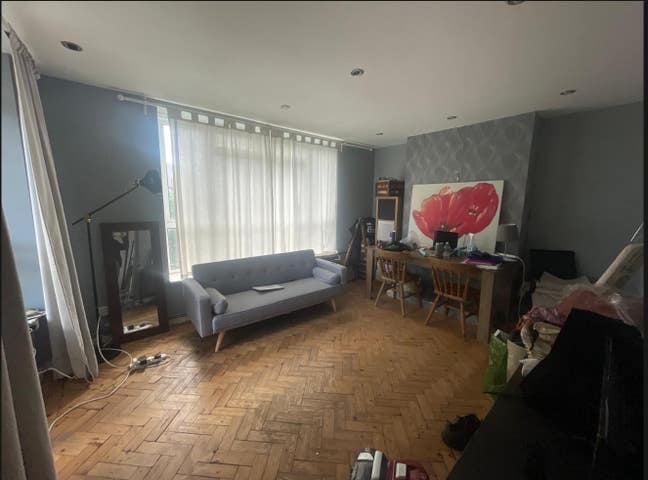 One double bedroom in Shared flat - 1st Floor Main Photo