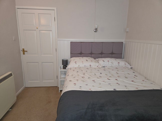 Non Hmo - Double Room to Rent  Main Photo