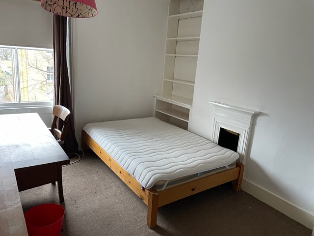 Low cost accommodation in Stockwell SW9 Main Photo