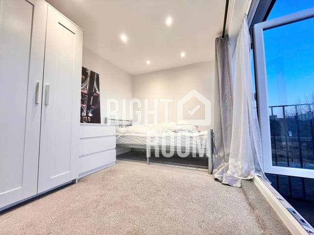 2 Double Rooms Available | Walthamstow E17 – Roseb Main Photo