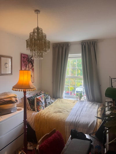 Double Room in Friendly Ealing House - &pound;580 + Bill Main Photo