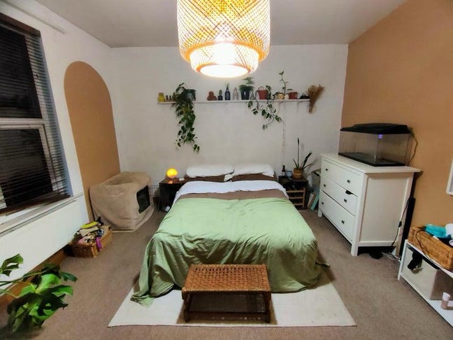 Large Double Room to rent  Main Photo