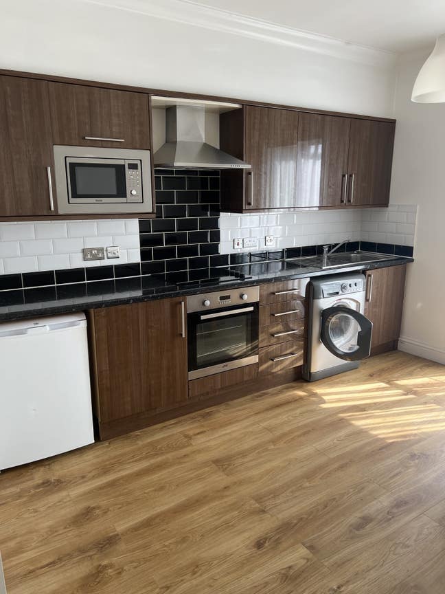 1 Bed in E8 4BD direct from Landlord Main Photo