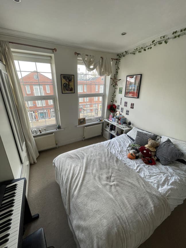 Sub Let - South Wimbledon - 27Th October to 4Th Ja Main Photo