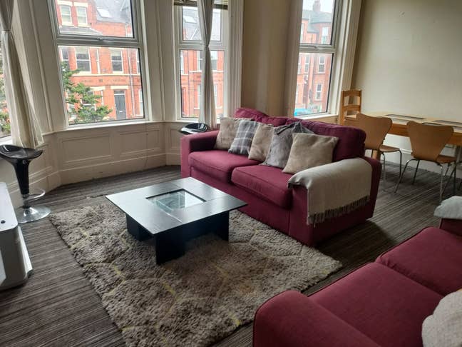 House for Rent - 5 Bed Duplex Apartment Main Photo
