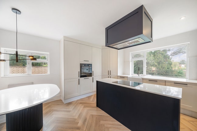 Two of Four Rooms Available! Immaculate Pad Main Photo