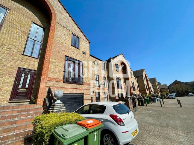 Ensuite & Double Rooms | Beckton E6 | Near DLR Main Photo