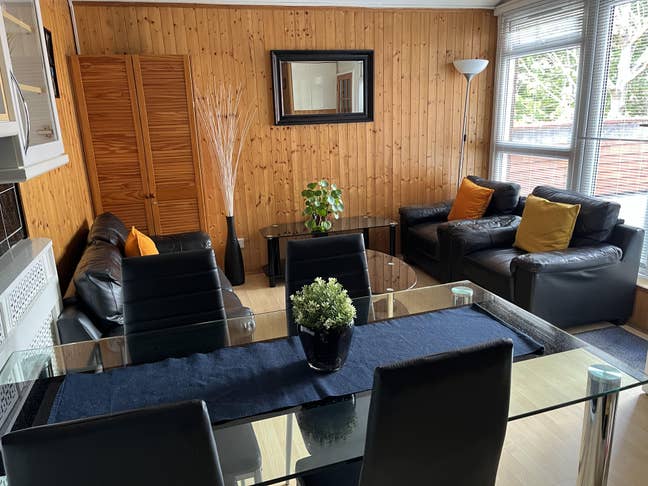 2 Double Rooms-Available Now-Females Preferred Main Photo