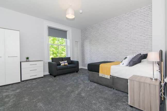 1 Double Room Near Lark Lane! - Ready 28/10/2025! Main Photo