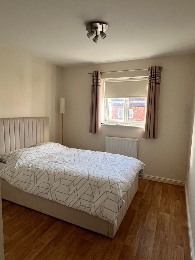 Double Room in 2-Bed-Flat, Looking for a flatmate Main Photo
