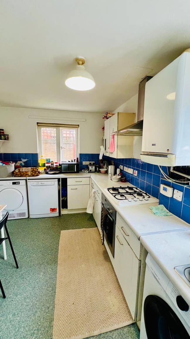 2 Bright Rooms available  in zone -2 Limehouse E14 Main Photo