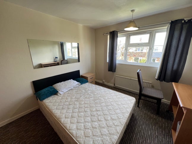 Lovely Rooms Available In CB4 (30KW) Main Photo