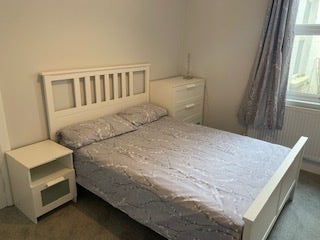  Spacious double room available £530 incl  bills Main Photo