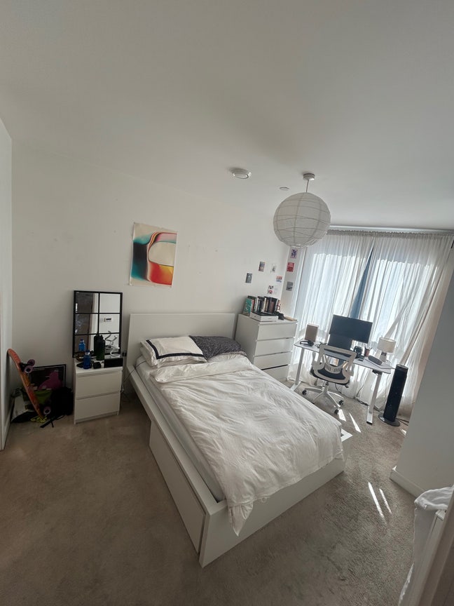 En-suite Room Fully Furnished Main Photo