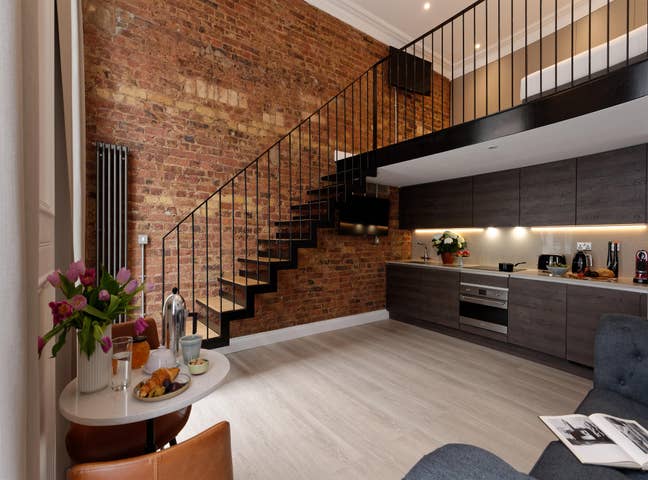 🏠Bills Included, Balcony&Terrace for Residents 🏠 Main Photo