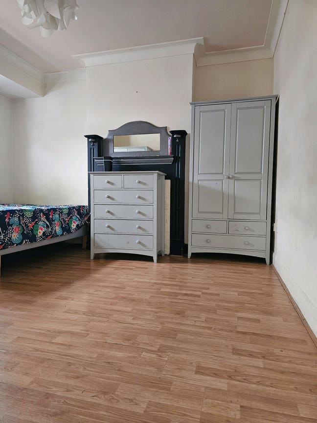 Beautiful Room Close to Ikea Wembley Main Photo