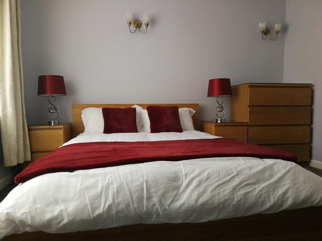 Lovely Executive Home in Hedge End! Main Photo