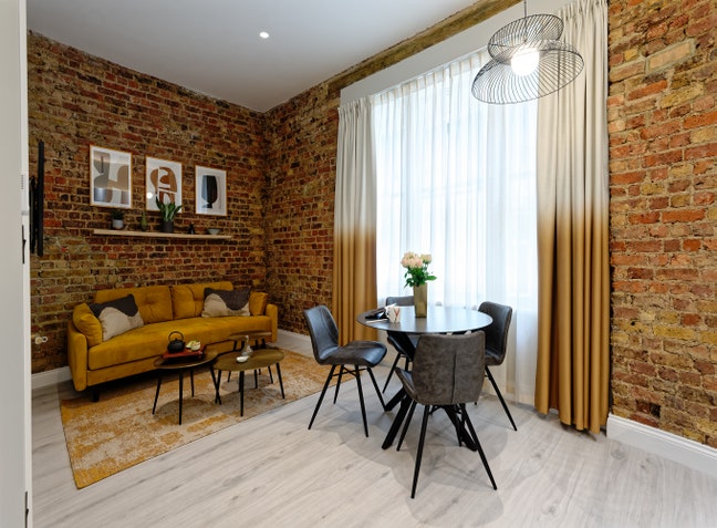 🎁Roof Terrace for Residents & Bills Included! Main Photo