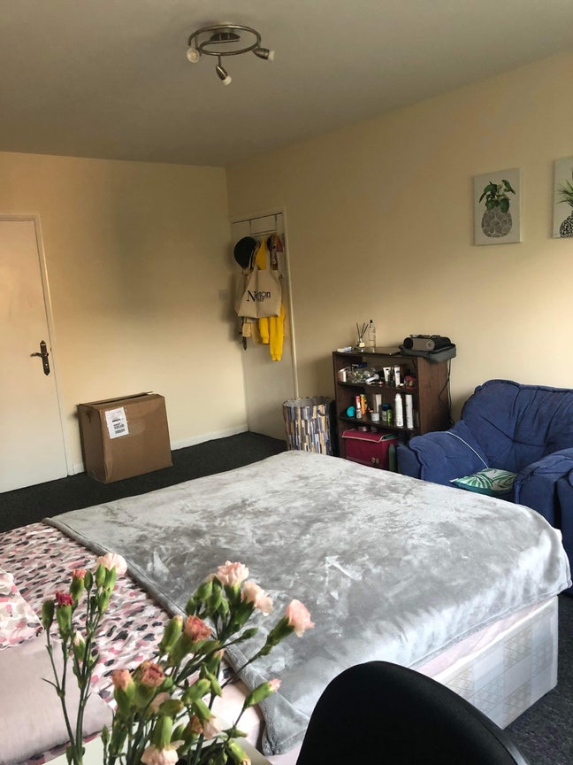 Spacious Double Room - Euston /King’s Cross  Main Photo